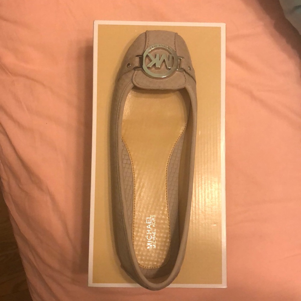 michael kors fulton leather flats